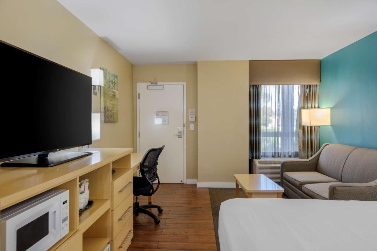 Best Western Plus South Coast Inn Goleta Esterno foto